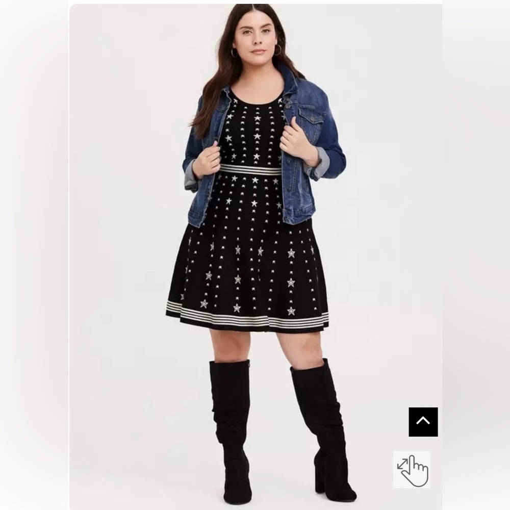 Torrid black and white star sweater knit skater dress size 6 like new